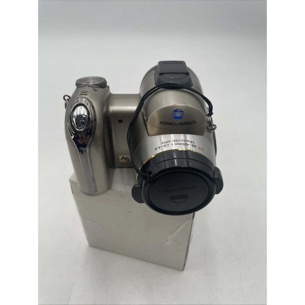 Konica Minolta DiMAGE Z6 6.0MP Digital Camera 12x Zoom+Battery+SD Card-TESTED